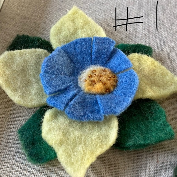 Hand Felted Floral Pins Brooches - Picture 2 of 10